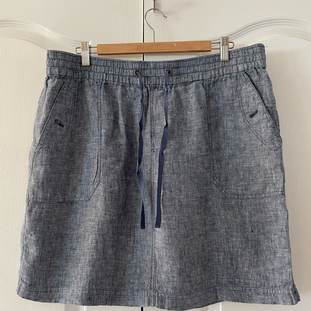 $10 ADD ON ITEM Lightweight Denim skirt Size XL
